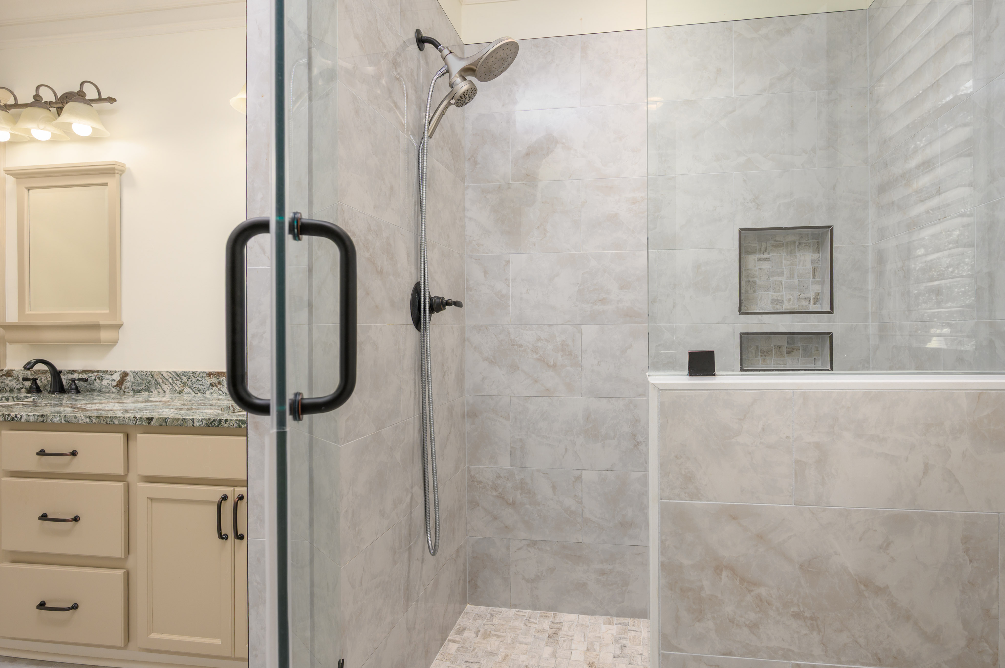 1080 Club Pointe Circle image 18